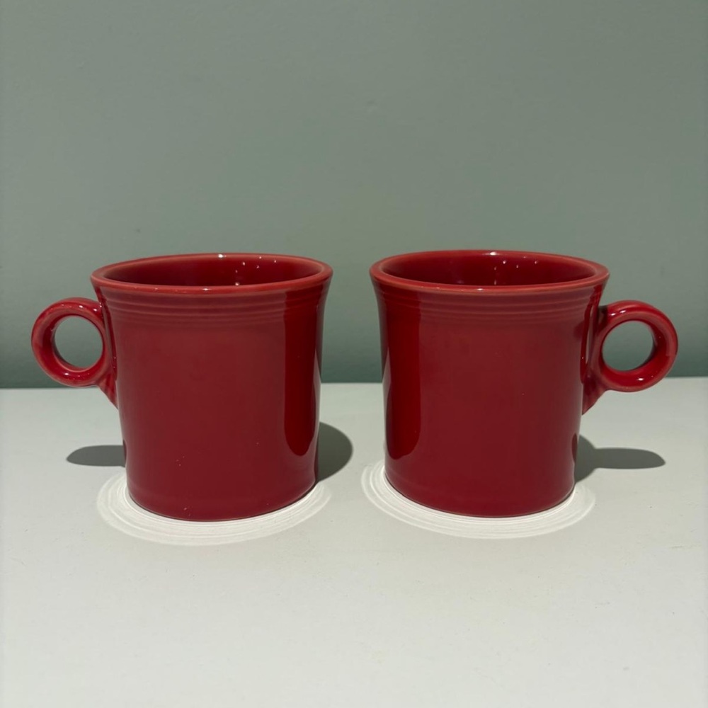 Fiestaware classic ring handle set in Scarlet Red.